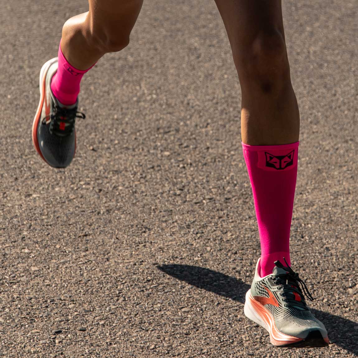 Calcetines Ultraligeros de Corte Alto Fluo Pink